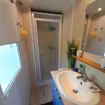 L'escale Mobil'home Giana مكان تخييم