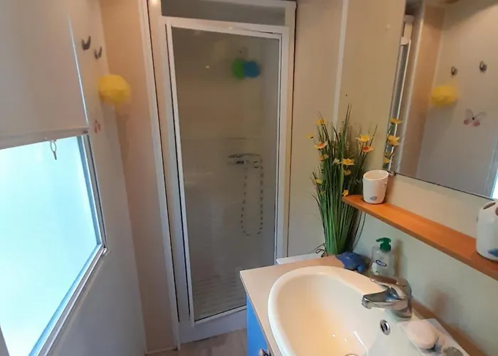 L'escale Mobil'home Giana Camping