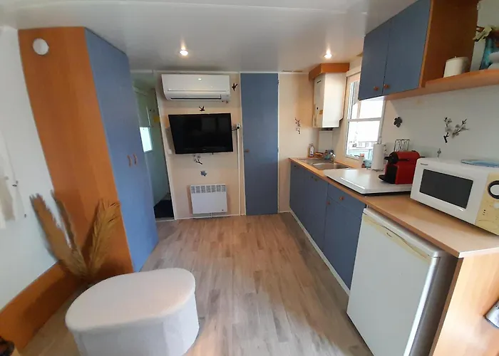 L'escale Mobil'home Giana Camping