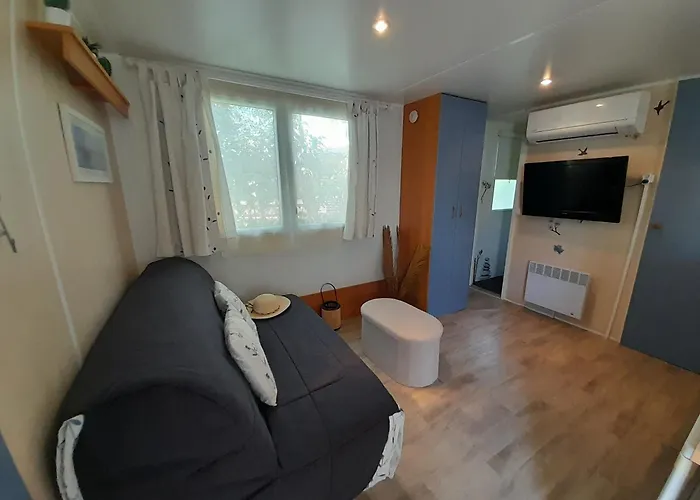 Camping L'escale Mobil'home Giana