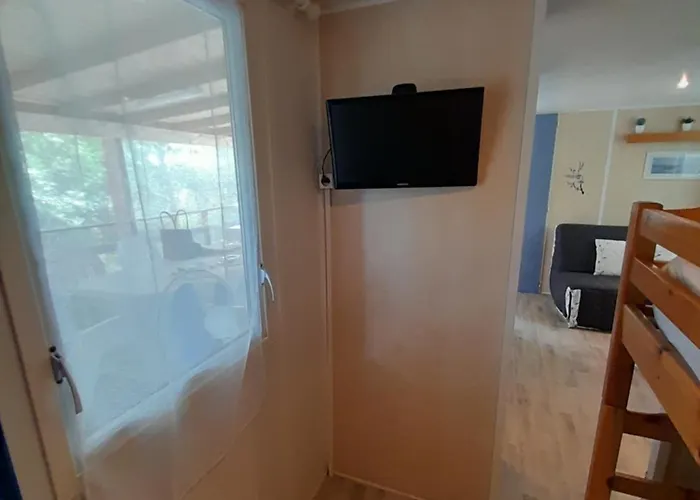 L'escale Mobil'home Giana آجد